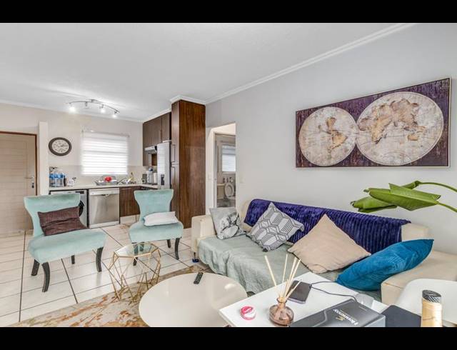 1 BEDROOM APARTMENT FOR SALE IN LONEHILL